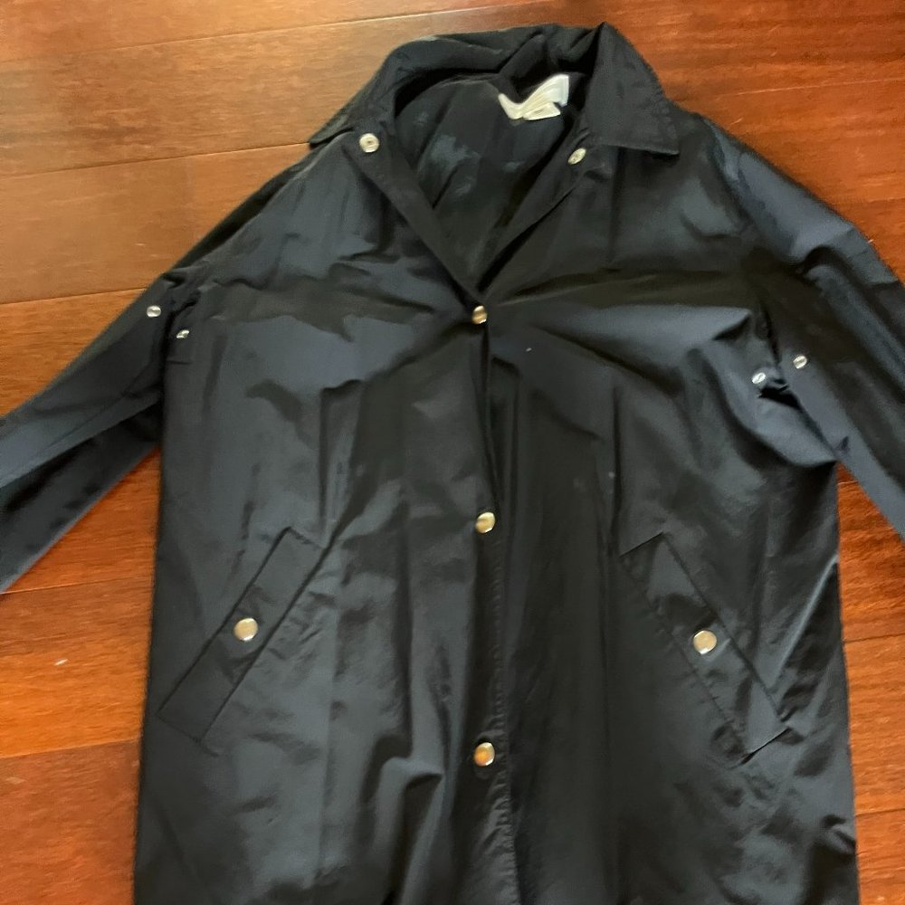 Vintage Jones New York Rain Coat - Size Medium